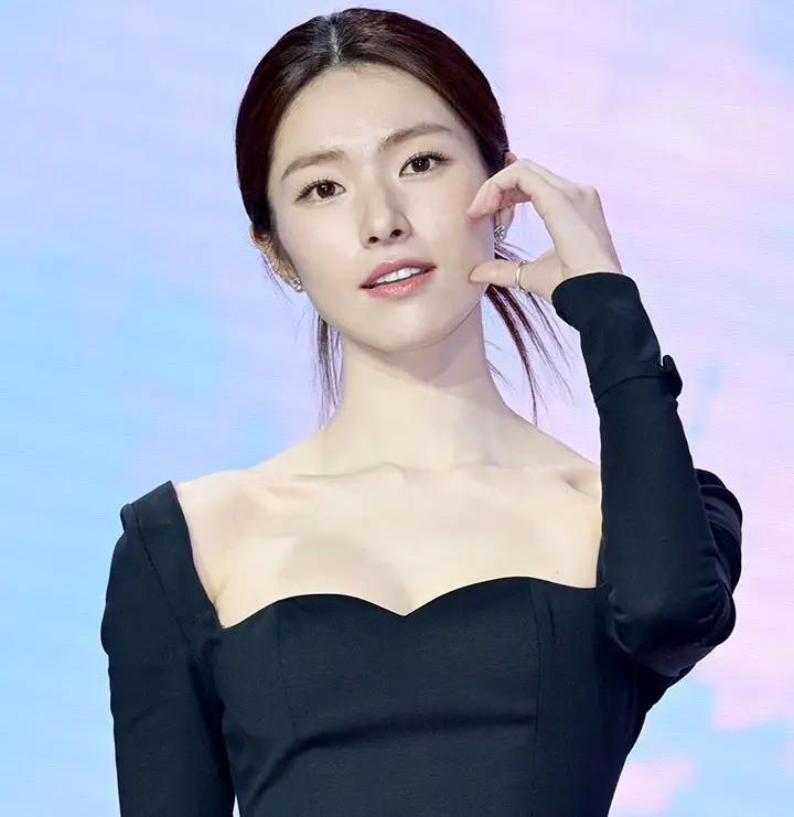 Ha-young Bio, Movies and Shows, Recent News Ha-young Bio, Movies and Shows, Recent News